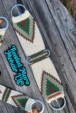 Load image into Gallery viewer, Cinch #001